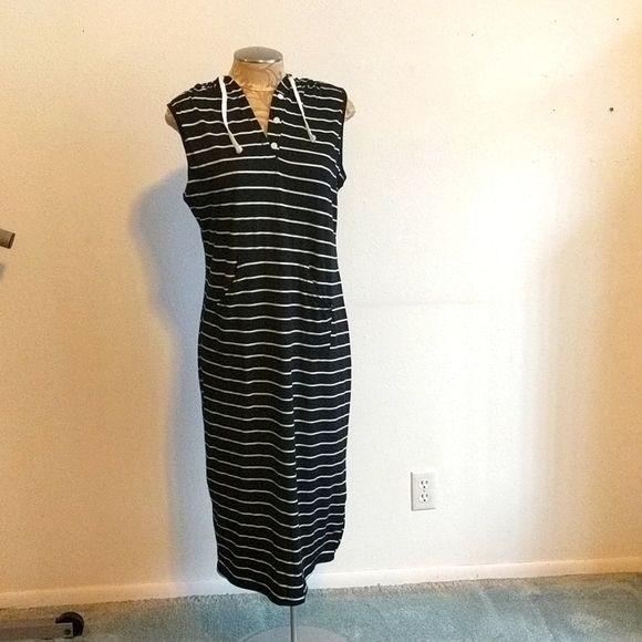 Black/White Striped Shoulder-less Dress SD00126 main image 0